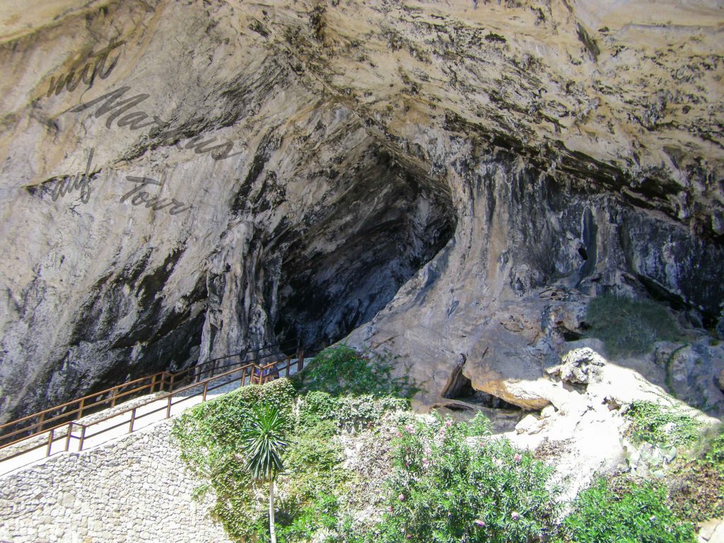 Coves D’Arta